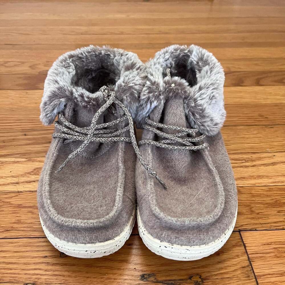 Hey Dude Wendy Fur Lined Boots Booties Shoes Women's Size 6 Comfort Slip On - Picture 2 of 10